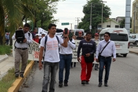 Lunes 20 de agosto del 2018. Tuxtla Gutiérrez. Maestros idóneos marchan y protestan con desesperación en las calles de la ciudad.