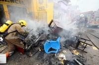 Mayo del 2015. Tuxtla Gutiérrez. Durante la jornada de incendios de edificios de partidos políticos del Movimiento Magisterial.