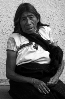 Miércoles 3 de enero del 2018. Tuxtla Gutiérrez. Una de cientos de indigentes descansa en las cercaní­as de la plaza central de la ciudad.