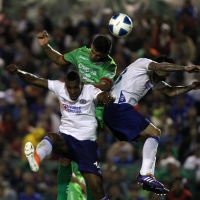 Sábado 18 de enero del 2014. Tuxtla Gutiérrez. Aspectos del partido de esta noche entre jaguares de Chiapas y el Cruz Azul.