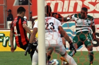 Jueves 3 de mayo del 2012. Acciones del partido entre Jaguares de Chiapas y Santos.