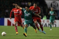 Jueves 27 de noviembre del 2014. Tuxtla Gutiérrez. Aspectos del partido de ida entre Jaguares de Chiapas y el Toluca al inicio de la liguilla del torneo del fut bol mexicano.