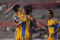 Sábado 20 de julio del 2012. Tuxtla Gutiérrez, Chiapas. Aspectos del partido entre Tigres y Jaguares de Chiapas, esta tarde en el estadio Zoque de esta ciudad.