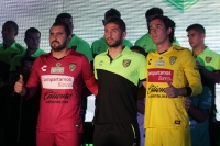 Jueves 14 de julio del 2016. Tuxtla Gutiérrez. Esta noche el equipo Jaguares de Chiapas presenta el uniforme con lo que competirá en esta temporada del fut bol profesional mexicano.