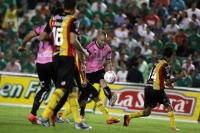 Miércoles 1 de octubre del 2014. Tuxtla Gutiérrez. Aspecto del partido entre Jaguares de Chiapas y Leones Negros.