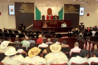 Foto/Juan Carlos Calderón. Martes 28 de octubre del 2014. Tuxtla Gutiérrez. Aspecto de la sesión de esta tarde en el congreso local.