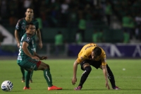 Sábado 13 de septiembre del 2014. Tuxtla Gutiérrez. Aspectos del partido entre Jaguares y Morelia.