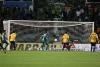 Sábado 13 de septiembre del 2014. Tuxtla Gutiérrez. Aspectos del partido entre Jaguares y Morelia.