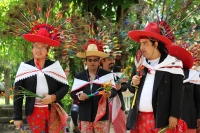 Domingo 6 de agosto del 2017. Los pobladores de lugar conocido como La Laguna en la comunidad Monte Cristo reciben esta mañana las imágenes de las VÃrgenes de Copoya quienes son veneradas a unos metros de una vertiente de agua. Los danzantes realizan un r Domingo 6 de agosto del 2017. Los pobladores de lugar conocido como La Laguna en la comunidad Monte Cristo reciben esta mañana las imágenes de las VÃrgenes de Copoya quienes son veneradas a unos metros de una vertiente de agua. Los danzantes realizan un r