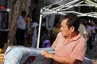 Viernes 22 de Noviembre del 2013. Tuxtla Gutiérrez. Esta mañana continua el levantón del plantón del movimiento magisterial mientras que el ayuntamiento de Tuxtla realiza el operativo de limpieza del primer cuadro de la ciudad.