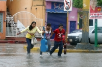Continúan las lluvias en la mayor parte del territorio del estado de Chiapas, ocasionado algunas afectaciones en las regiones de la sierra y costa.