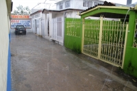 Domingo 13 de marzo. Las constantes lluvias caen en la ciudad de San Cristóbal de las Casas donde las aguas afectan las actividades cotidianas de los pobladores en esta adelantada temporada de precipitaciones pluviales.