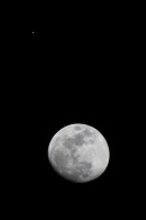 Martes 25 de diciembre del 2012. Tuxtla Gutiérrez, Chiapas. Una aproximación a la luna de los últimos días del 2012.