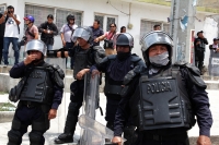 Sábado 21 de mayo del 2016. Tuxtla Gutiérrez. Un enfrentamiento más entre el movimiento magisterial y policías en la capital del estado de Chiapas.