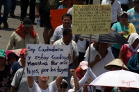Lunes 23 de mayo del 2016. Tuxtla Gutiérrez. Padres de familia encabezan la marcha con la que continua el movimiento magisterial chiapaneco.