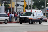 Martes 10 de septiembre del 2013. Tuxtla Gutiérrez. La manifestación magisterial se traslada este medio día a las entradas de varios centros comerciales, a la Torre Azteca-Chiapas y en las entradas de la ciudad.