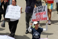 Miércoles 25 de septiembre del 2013. Tuxtla Gutiérrez. En estos momentos la marcha del magisterio llega al crucero del Puente sin fuente para continuar hacia el centro de la capital de Chiapas.
