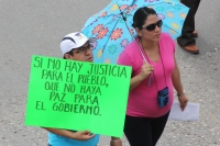 Miércoles 4 de septiembre del 2013. Tuxtla Gutiérrez. Con fuertes consignas para los medios de comunicación se cumplen seis días del paro magisterial en la capital del estado de Chiapas.