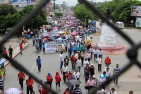 Miércoles 4 de septiembre del 2013. Tuxtla Gutiérrez. Con fuertes consignas para los medios de comunicación se cumplen seis días del paro magisterial en la capital del estado de Chiapas.