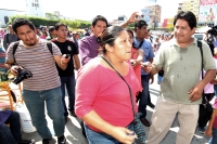 Jueves 21 de noviembre del 2013. Tuxtla Gutiérrez. Los líderes del movimiento magisterial hablan en conferencia de prensa sobre la minuta de trabajo firmada con las autoridades y afirman que todavía no han comprometido a levantar el plantón del primer cua