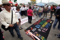Lunes 22 de agosto del 2016. Tuxtla Gutiérrez. La manifestación del movimiento magisterial inicia con una macha del lado poniente de la capital del estado de Chiapas para que esta semana continúe con bloqueos y tomas de instalaciones de CFE, SMAPA, gasoli