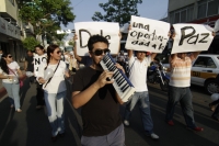 Miércoles 6 de abril. Foto/Jesús Hernández. Aspectos de la marcha en Contra de la Violencia en México, realizada esta tarde en la ciudad de Tuxtla Gutiérrez.
