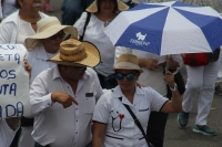 Lunes 1 de mayo del 2017. Tuxtla Gutiérrez. Las enfermeras se suman a la manifestación de las jornadas de protesta del movimiento magisterial que inicia este lunes en Chiapas.