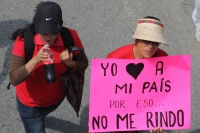 Martes 20 de noviembre del 2013. Tuxtla Gutiérrez.  Durante la manifestación en conmemorativa del día de la revolución, el movimiento magisterial realiza una marcha desde el crucero de La Pochota, con la singularidad que los contingentes juveniles protago