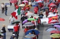 Martes 20 de noviembre del 2013. Tuxtla Gutiérrez.  Durante la manifestación en conmemorativa del día de la revolución, el movimiento magisterial realiza una marcha desde el crucero de La Pochota, con la singularidad que los contingentes juveniles protago