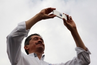 Sábado 29 de agosto del 2015. Tuxtla Gutiérrez. Paco Rojas Toledo, ex candidato a la alcaldía de Tuxtla durante la manifestación de esta tarde después de que el tribunal electoral local validara los comicios para el ayuntamiento de la capital de Chiapas.