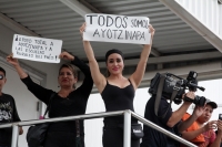 Miércoles 22 de octubre del 2014. Tuxtla Gutiérrez. Estudiantes y maestros se manifiestan marchando esta tarde en el oriente norte de la capital del estado de Chiapas en solidaridad por las familias de los desaparecidos de Ayotzinapa.