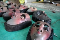 Viernes 6 de enero del 2017. Chiapa de Corzo. Las hábiles manos de los artesanos chiapanecas elaboran las mascaras y monteras de ixtle de los danzantes Parachicos