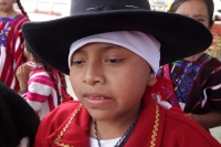 Sábado 29 de noviembre del 2014. Teopisca. Los jóvenes de Santo Tomas Oxchuc interpretan las danzas tradicionales de su comunidad durante la realización del Festival Maya-Zoque-Chiapaneca el cual es organizado por el CELALI con la participación de más de 