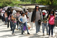 Martes 10 de noviembre del 2020. Tuxtla Gutiérrez. Continúan los pagos de salarios atrasados del sistema federalizado de la Secretaria de Educación en Chiapas