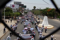 Domingo 15 de mayo del 2016. Tuxtla Gutiérrez. La marcha del movimiento magisterial al inicio del paro nacional en Chiapas.
