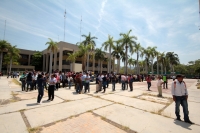 Martes 20 de marzo del 2018. Tuxtla Gutiérrez. Bajo el intenso sol del sureste, este media dí­a se realiza el mega-simulacro de temblor en la Unidad Administrativa en la capital del estado de Chiapas