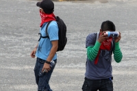 Domingo primero de septiembre del 2013. Tuxtla Gutiérrez. Maestros, padres de familia, alumnos y organizaciones sociales marchan en contra de las reformas del estado mexicano.
