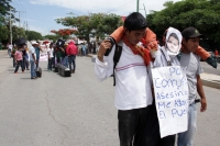 Lunes 4 de julio del 2016. Tuxtla Gutiérrez. La marcha del MOCRI CNPA EZ al inicio de la manifestación en apoyo del Movimiento Magisterial en el oriente de Tuxtla.