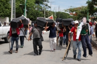 Lunes 4 de julio del 2016. Tuxtla Gutiérrez. La marcha del MOCRI CNPA EZ al inicio de la manifestación en apoyo del Movimiento Magisterial en el oriente de Tuxtla.