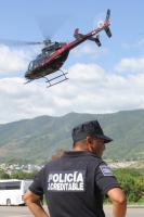 Jueves 31 de octubre del 2013. Chiapa de Corzo. La PFP interviene en la caseta de cobro de la autopista entre San Cristóbal y Tuxtla Gutiérrez, donde un grupo de jóvenes y campesinos mantenÃan tomadas las instalaciones en pugna con el movimiento magisteri Jueves 31 de octubre del 2013. Chiapa de Corzo. La PFP interviene en la caseta de cobro de la autopista entre San Cristóbal y Tuxtla Gutiérrez, donde un grupo de jóvenes y campesinos mantenÃan tomadas las instalaciones en pugna con el movimiento magisteri