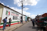 Lunes 11 de junio del 2012. Villaflores, Chiapas. Un brigadista del PAN fue ultimado a balazos esta madrugada y es velado en la comunidad Revolución Mexicana, mientras que en la casa del candidato del PRI sindicado como autor del crimen esperan autoridade Lunes 11 de junio del 2012. Villaflores, Chiapas. Un brigadista del PAN fue ultimado a balazos esta madrugada y es velado en la comunidad Revolución Mexicana, mientras que en la casa del candidato del PRI sindicado como autor del crimen esperan autoridade