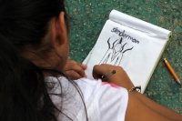 Miércoles 19 de octubre del 2016. Tuxtla Gutiérrez. Grupos feministas se manifiestan esta tarde dentro de las actividades del Paro Nacional de Mujeres buscando justicia para las víctimas de transfeminicidios y feminicidios en México