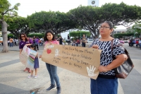 Miércoles 19 de octubre del 2016. Tuxtla Gutiérrez. Grupos feministas se manifiestan esta tarde dentro de las actividades del Paro Nacional de Mujeres buscando justicia para las víctimas de transfeminicidios y feminicidios en México