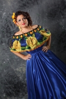 Viernes 10 de enero del 2014. Chiapa de Corzo. La Chiapaneca. Las bellas mujeres de Chiapa de Corzo visten con coquetería y pundonor el que es considerado uno de los trajes tradicionales más bellos de México.