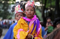 Sábado 8 de agosto del 2015. Chiapa de Corzo. Los Alférez y Naguares recorren las calles de la comunidad ribereña y culminan en recorrido en la representación de las batallas y luchas de las comunidades indígenas de la depresión central de Chiapas durante
