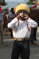 Sábado 8 de agosto del 2015. Chiapa de Corzo. Los Alférez y Naguares recorren las calles de la comunidad ribereña y culminan en recorrido en la representación de las batallas y luchas de las comunidades indígenas de la depresión central de Chiapas durante