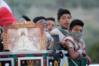 Domingo 11 de diciembre del 2016. Chiapa de Corzo. Los peregrinos recorren las carreteras chiapanecas para visitar las diferentes ermitas para venerar a la virgen de Guadalupe