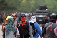 Lunes 18 de junio del 2018. Tuxtla Gutiérrez. Corporaciones policiacas de Chiapas desalojan a maestros de la entrada poniente de la capital de este estado del sureste de México.
