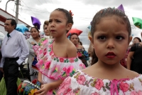 Lunes 4 de enero del 2016. Chiapa de Corzo. Los niños Parachicos y las pequeñas Chiapanecas en el día del Niño de Atocha