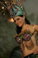 Presentación de las semifinalistas del concurso Nuestra Belleza 2010 en traje de baño y traje estilizado esta noche en la ciudad de Chiapa de Corzo.